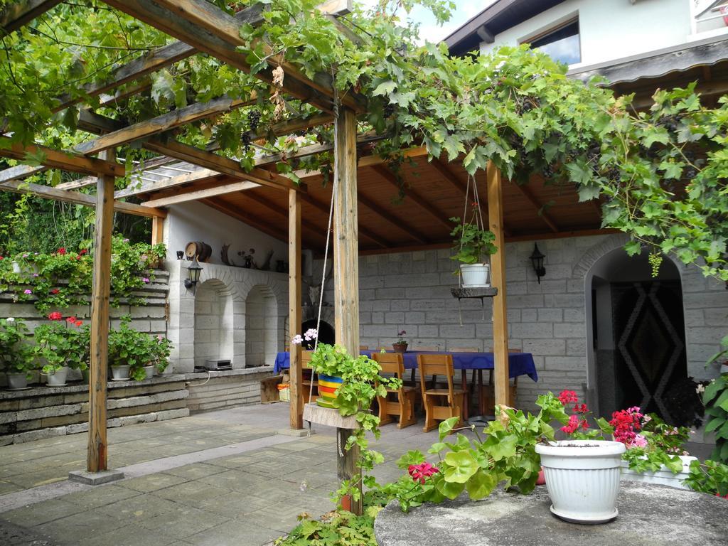 Retro - 19Th Century Guest House 발치크 외부 사진